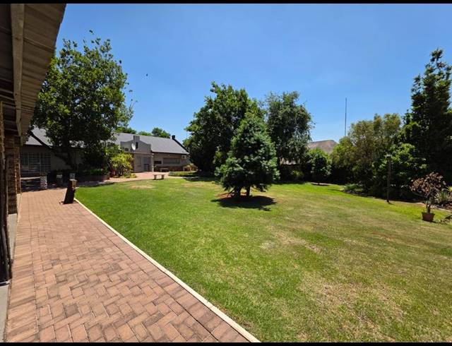 FARM FOR SALE IN PENDALE